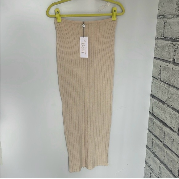 NWT BAHA RIBBED SKIRT size small - Picture 3 of 4